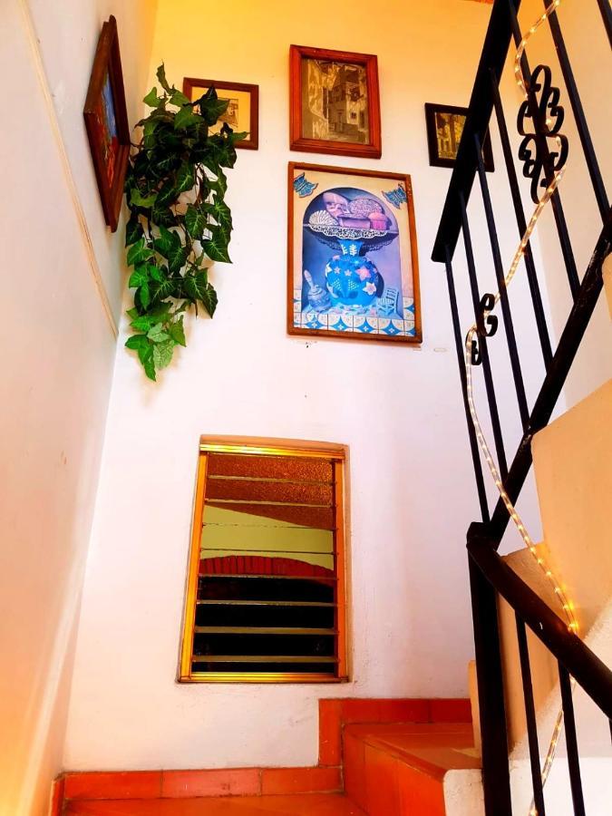 Casa Rofo Bed & Breakfast กัวนาฮัวโต ภายนอก รูปภาพ