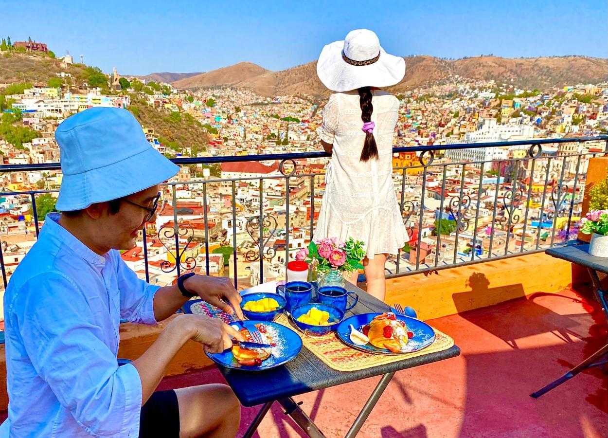 Casa Rofo Bed & Breakfast กัวนาฮัวโต ภายนอก รูปภาพ