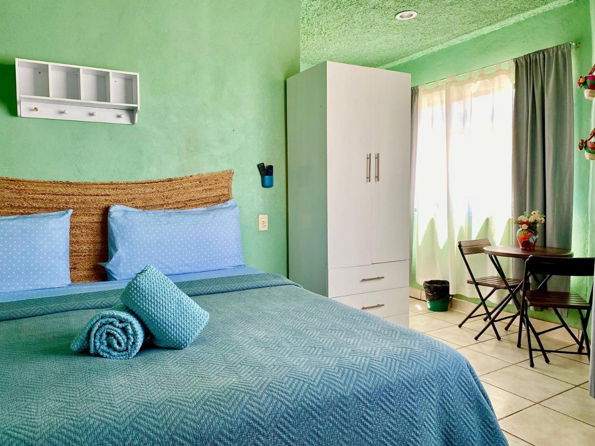 Casa Rofo Bed & Breakfast กัวนาฮัวโต ภายนอก รูปภาพ