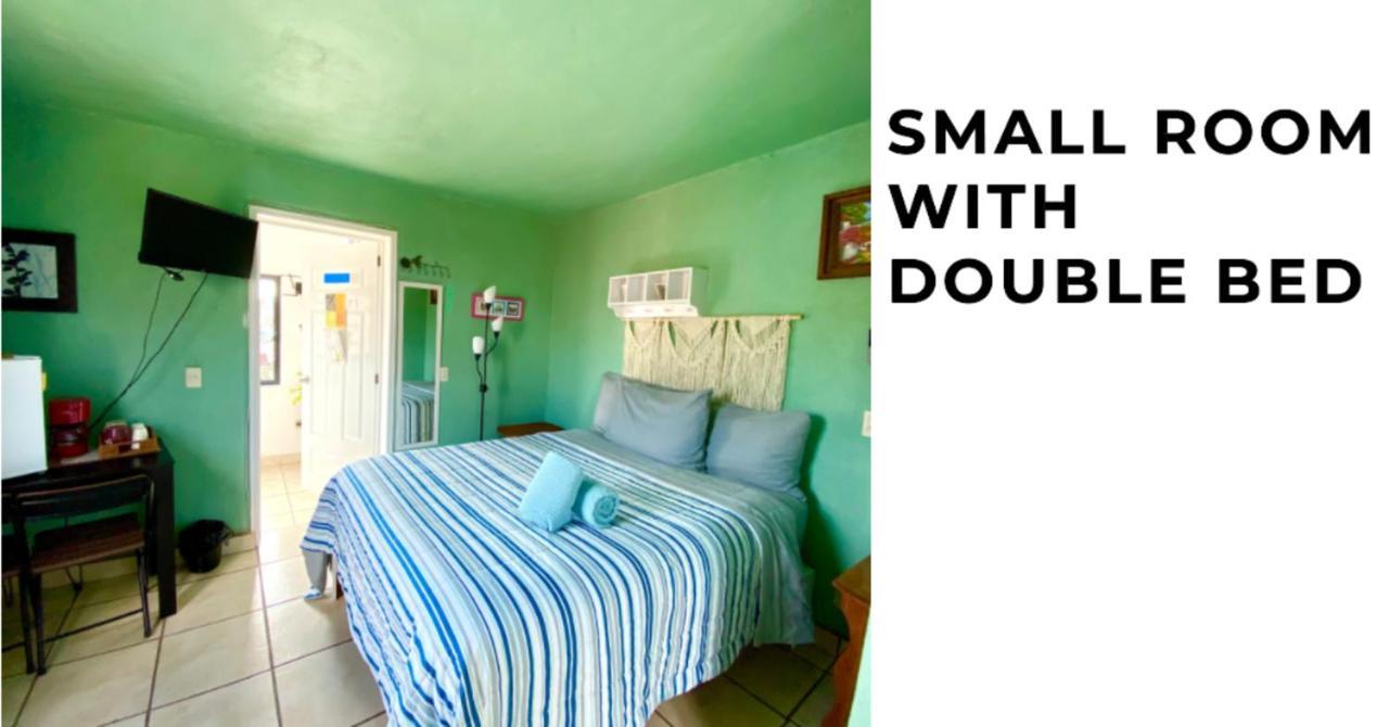 Casa Rofo Bed & Breakfast กัวนาฮัวโต ภายนอก รูปภาพ
